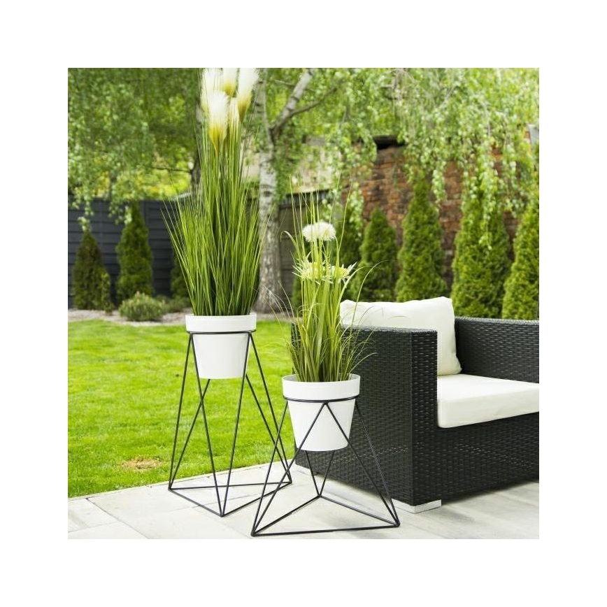 Flowerpot stand TRIANGL 60x45 cm black